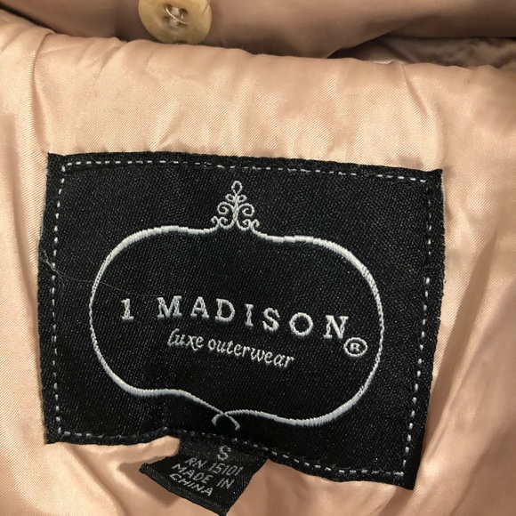 Maddison down puffer Coat/jacket For Women - Quilted Winter Coat w/Faux Fur Hood - Picture 3 of 5